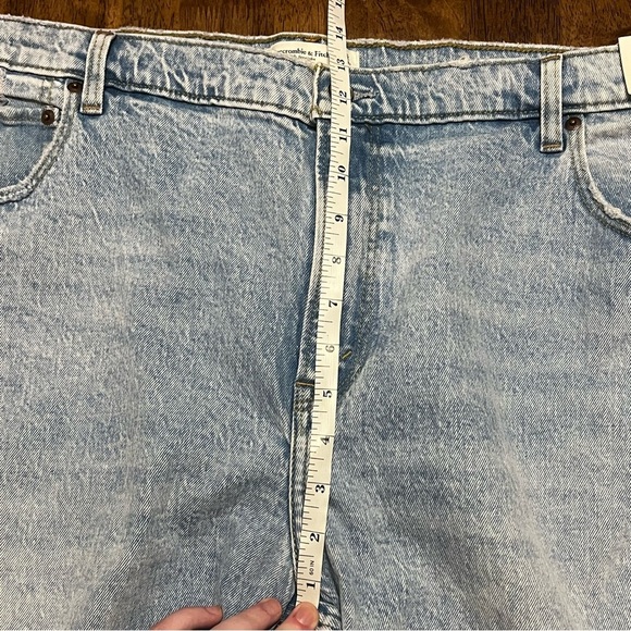 NWT Abercrombie & Fitch 90s Straight Ultra High Rise Jeans Size 35 / 20 Short - Picture 9 of 12